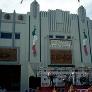 پاورپوینت کامل و جامع با عنوان بررسی شهر تورئون در مکزیک در 17 اسلاید