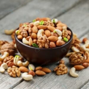 عکس استوک آجیل داخل کاسه چوبی