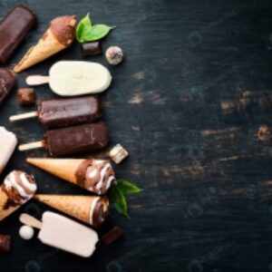 تصویر بستنی قیفی و چوبی