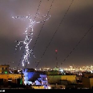 Identification of Lightning Strike on 500 kV Transmission Line Based on the Time-Domain Parameters of a Traveling Wave