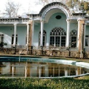 دانلود پاورپوینت بررسی نمونه‌های خارجی سفارتخانه