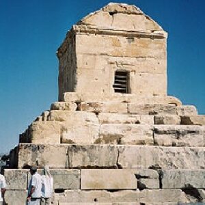دانلود پاورپوینت   معماري هخامنشيان