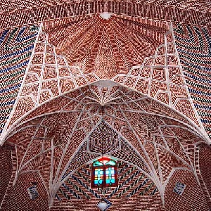 دانلود پاورپوینت مقرنس در معماری ایران (46 اسلاید کامل و قابل ویرایش)