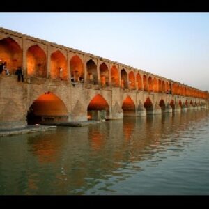 Si-O-Se Pol Bridge-توضیحات سی و سه پل به زبان انگلیسی